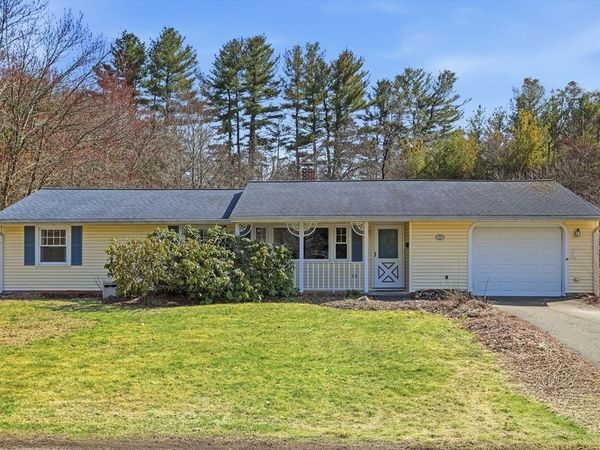 24 Clarissa Rd, Chelmsford, MA 01824
