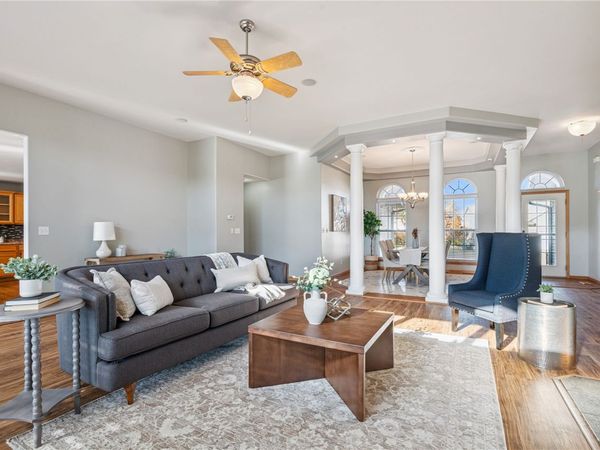 4315 Snowgoose Drive, Marion, IA 52302