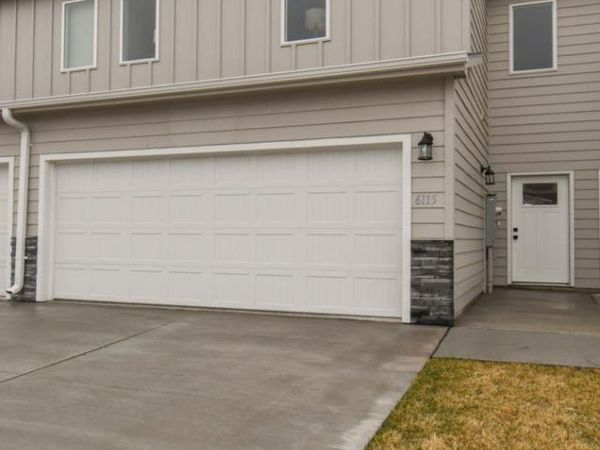 6107 S Alki Pl, Sioux Falls, SD 57108