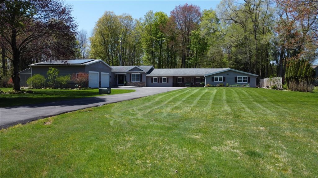 109 Ogden-parma Tl Road, Spencerport, NY 14559 Main Photo