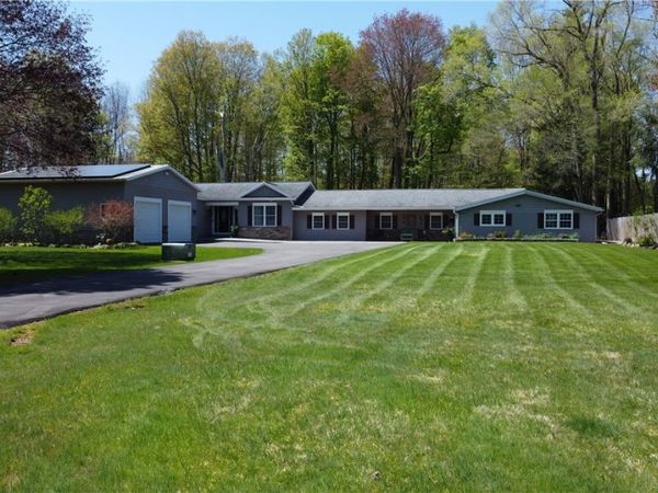 109 Ogden-Parma Tl Road, Spencerport, NY 14559