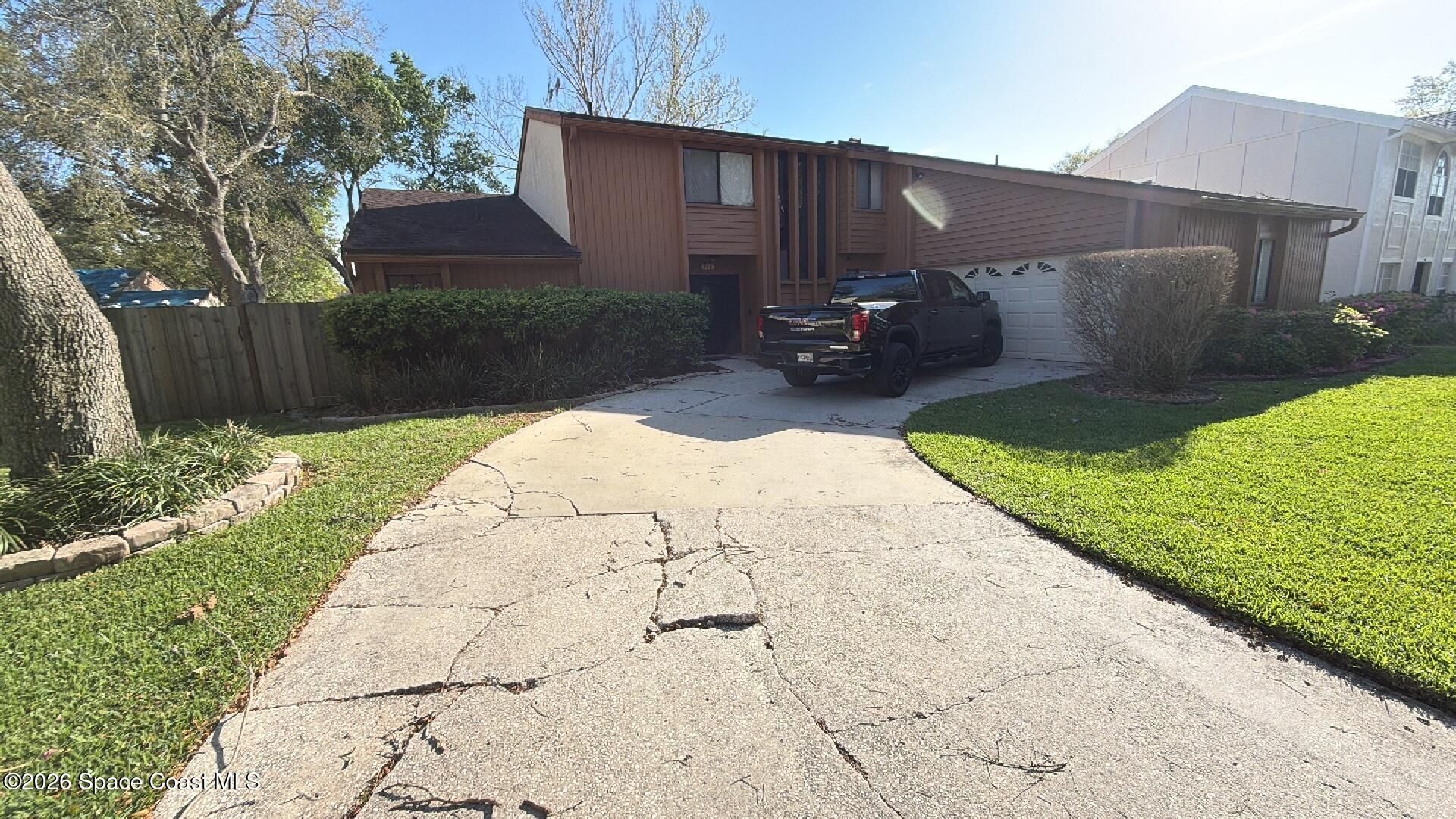 916 E Cleveland Street , Apopka, FL 32703 Photo