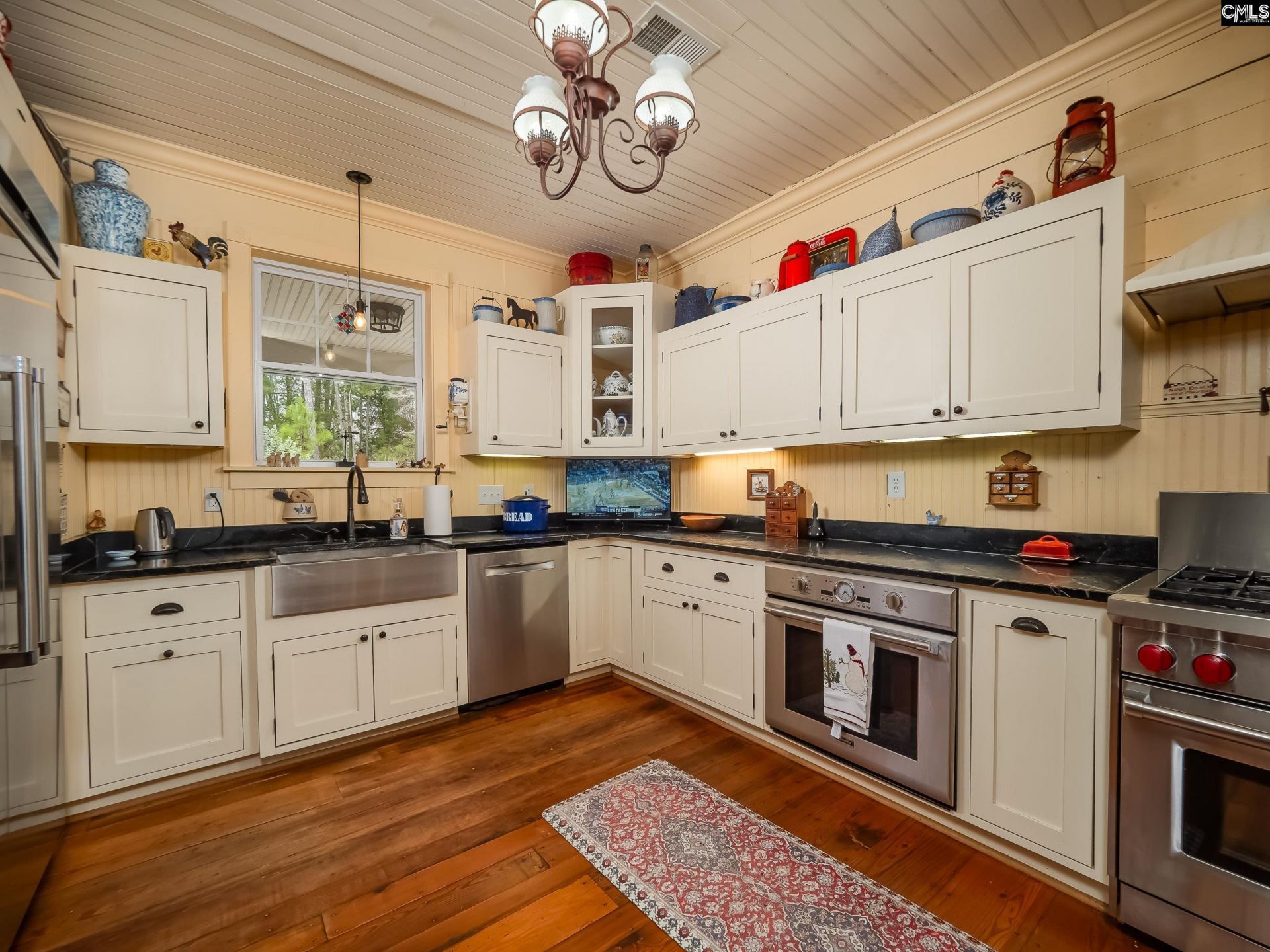 220 Roddy Dairy Lane Photo 9