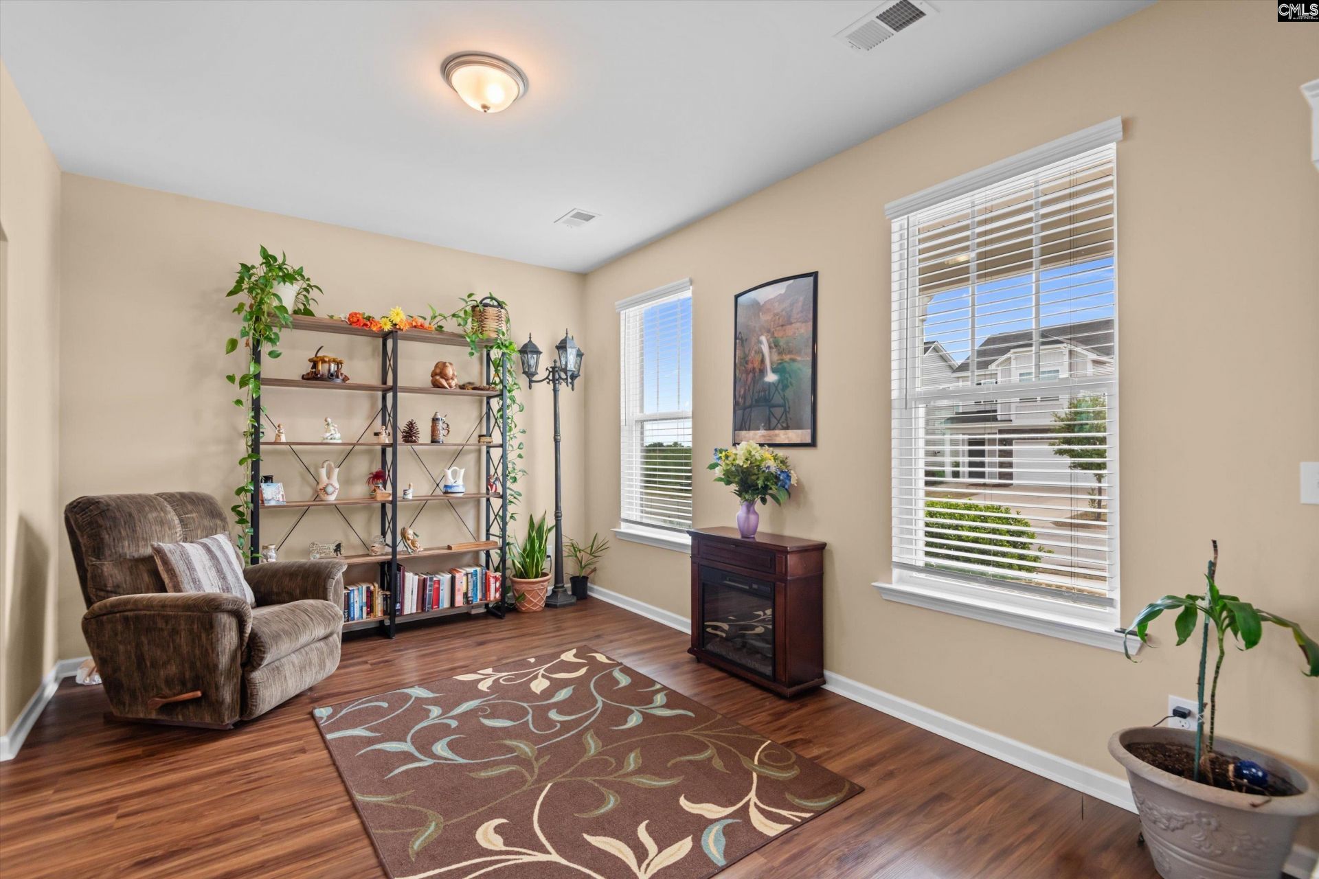 741 N Pinewalk Way Photo 5