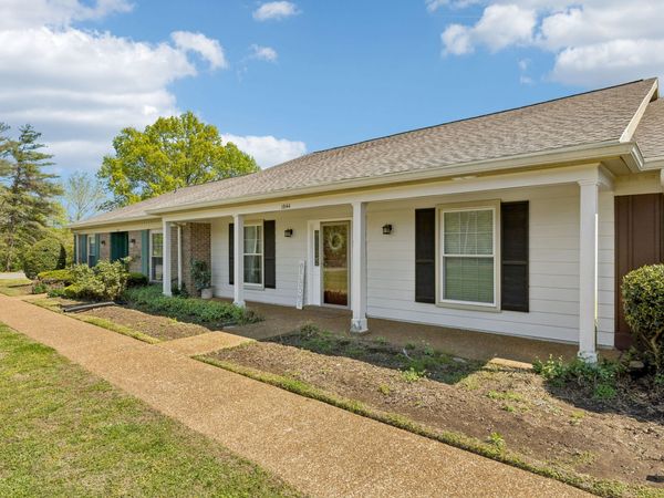 1044 Todd Preis Dr, Nashville, TN 37221