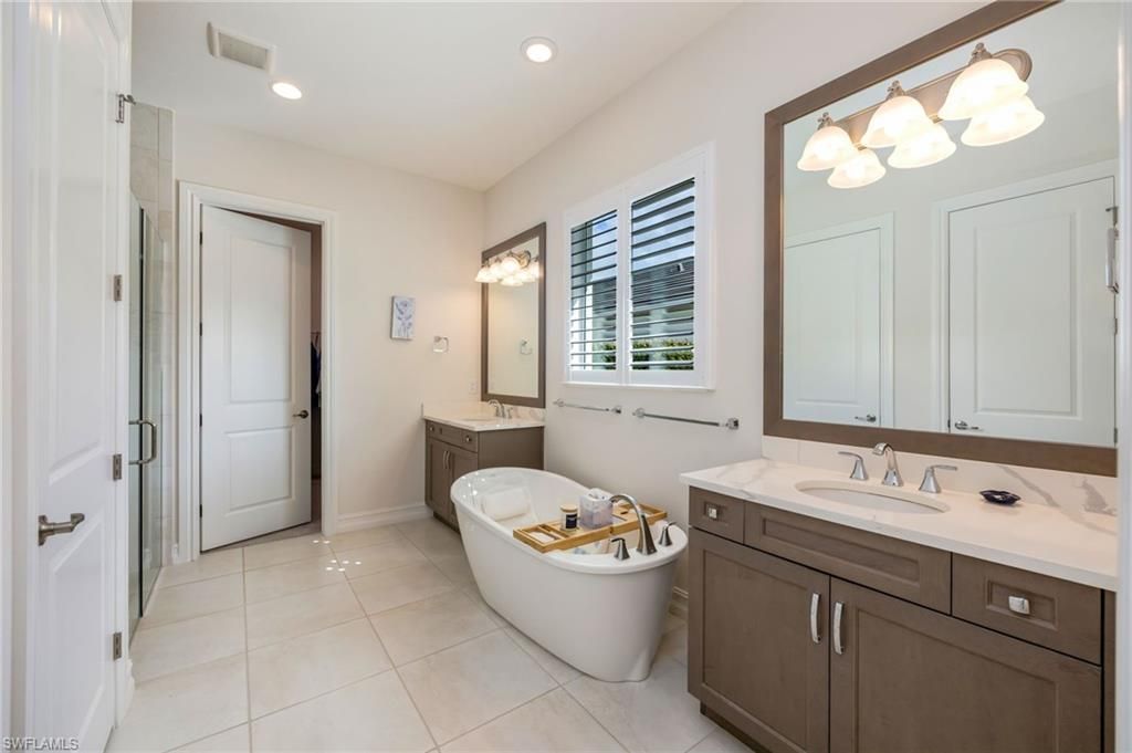 14308 Neptune Ave, Naples, FL 34114 Photo