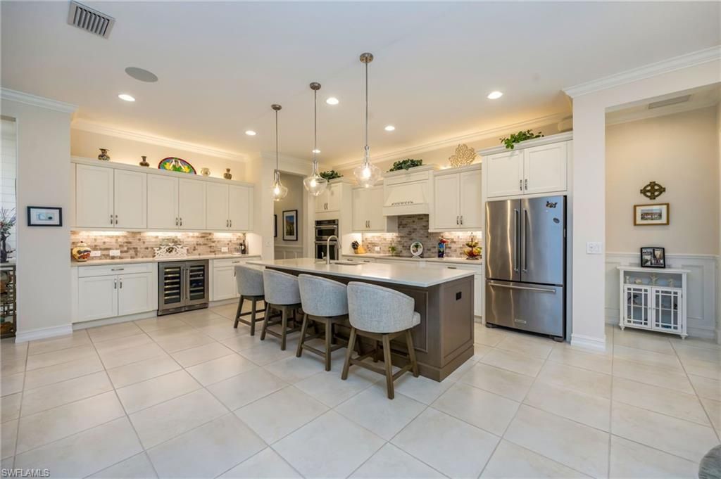 14308 Neptune Ave, Naples, FL 34114 Photo