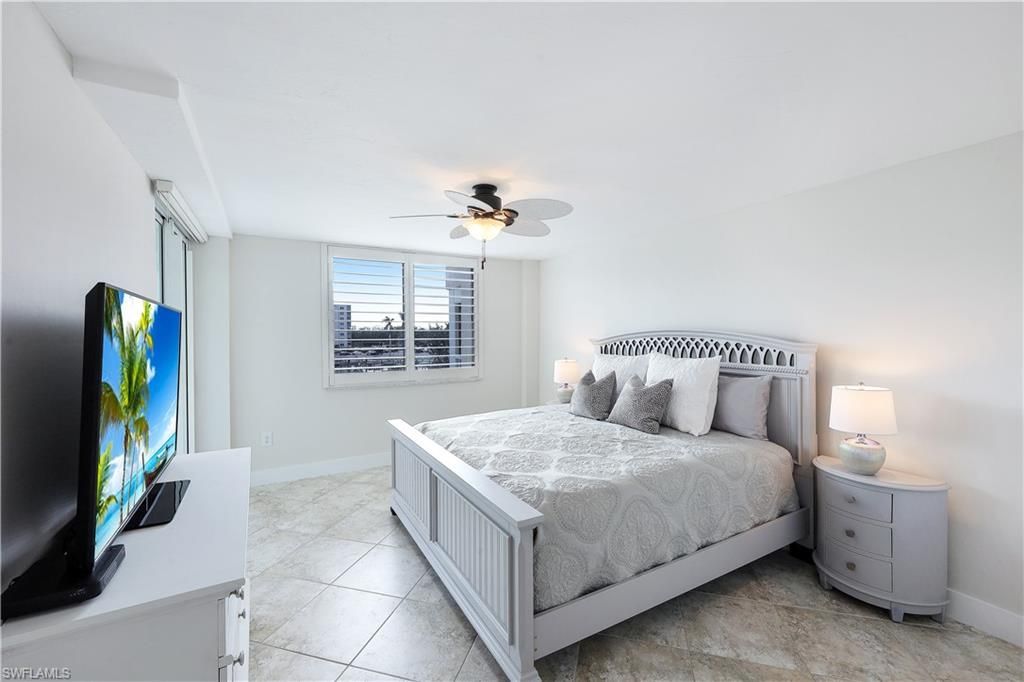 25 Bluebill Ave, Unit A201, Naples, FL 34108 Photo