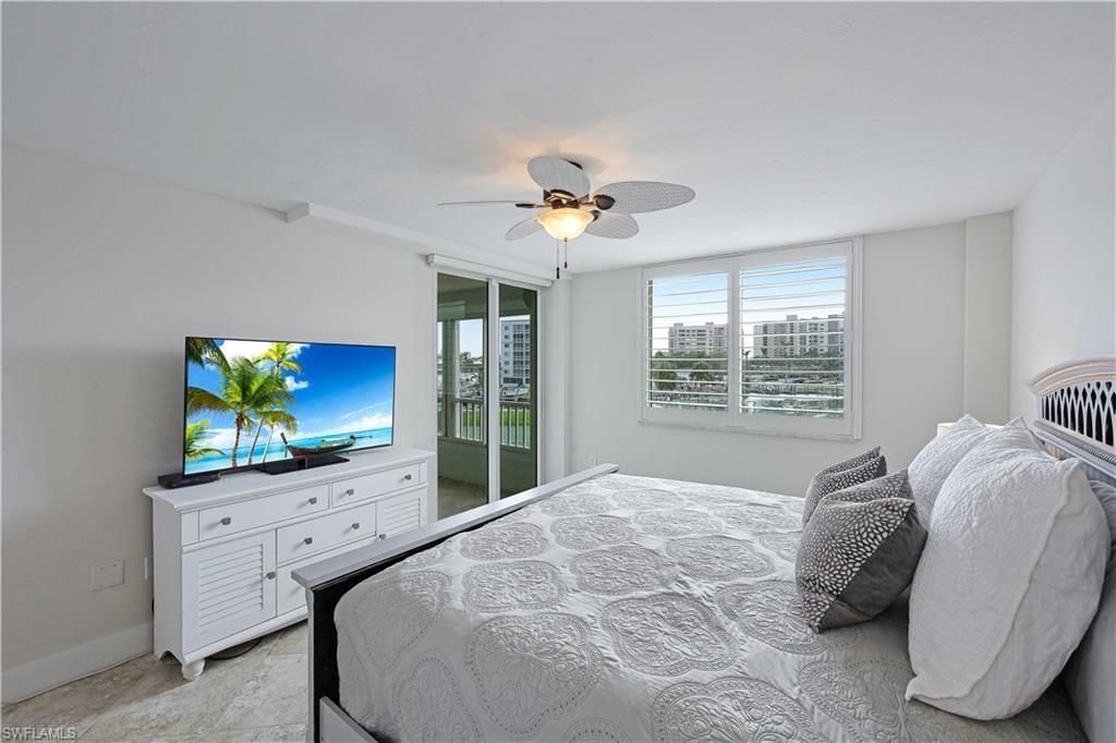 25 Bluebill Ave, Unit A201, Naples, FL 34108 Photo
