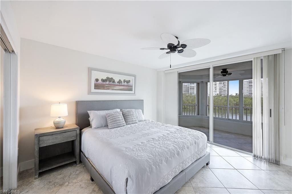 25 Bluebill Ave, Unit A201, Naples, FL 34108 Photo