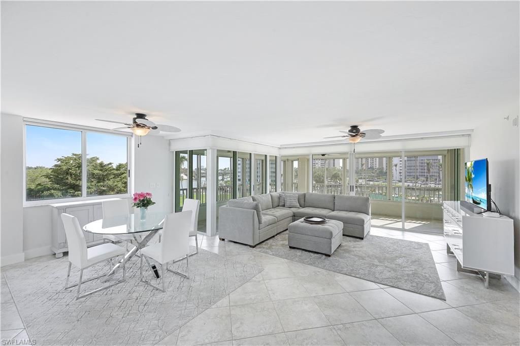 25 Bluebill Ave, Unit A201, Naples, FL 34108 Photo