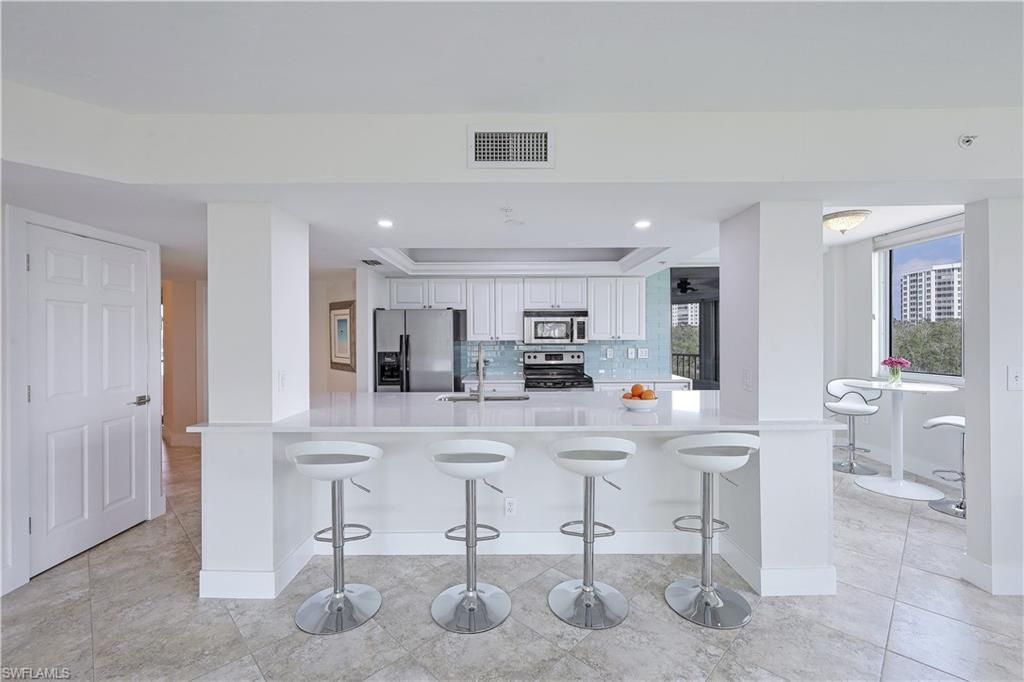 25 Bluebill Ave, Unit A201, Naples, FL 34108 Photo