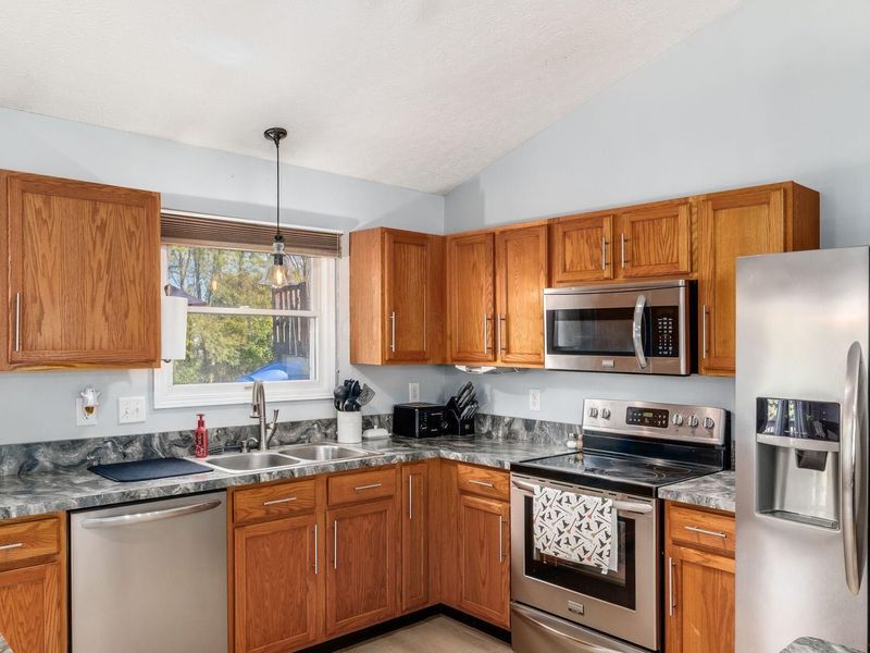 2699 Fernwood Avenue, Lancaster, OH 43130 Photo 14