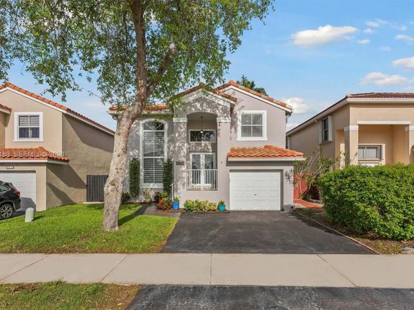 4420 SW 82nd Way , Davie, FL 33328