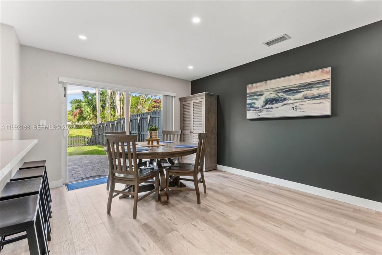 4420 SW 82nd Way , Davie, FL 33328 Photo