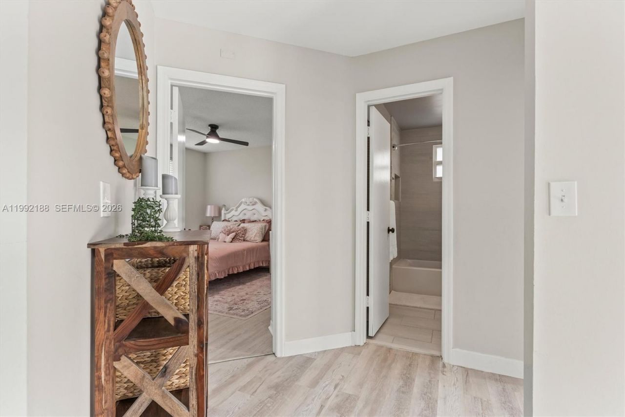 4420 SW 82nd Way , Davie, FL 33328 Photo