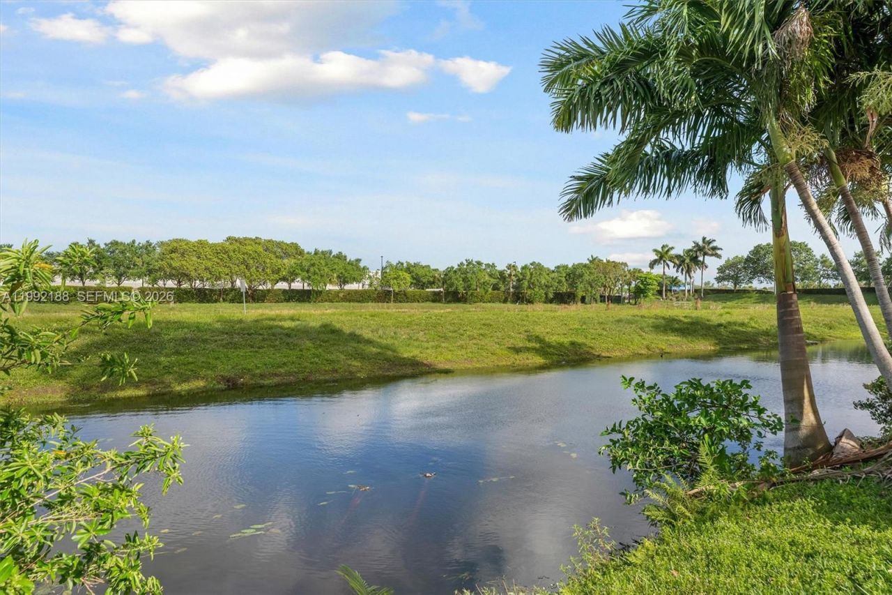 4420 SW 82nd Way , Davie, FL 33328 Photo