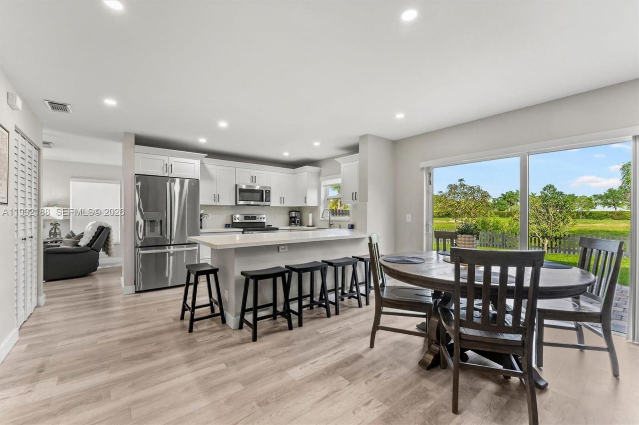 4420 SW 82nd Way , Davie, FL 33328 Photo