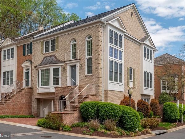 8001 QUARRY RIDGE WAY, BETHESDA, MD 20817