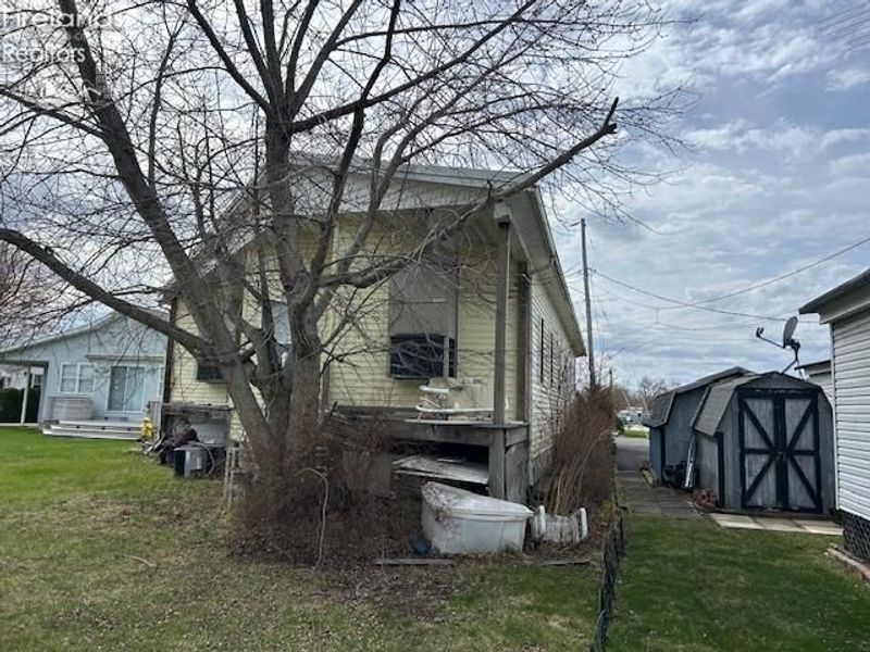 1631 N Anchor Avenue, Port Clinton, OH 43452 Photo 5