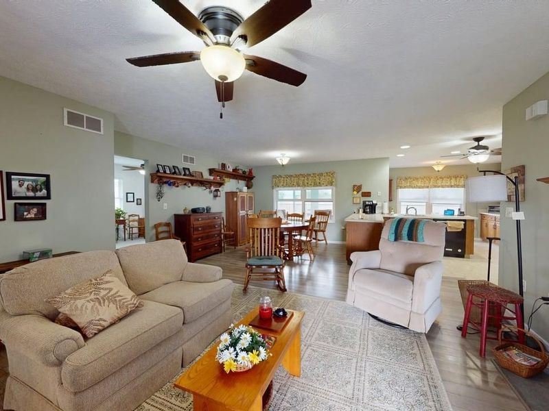 34 Daisy Drive, New London, OH 44851 Photo 7