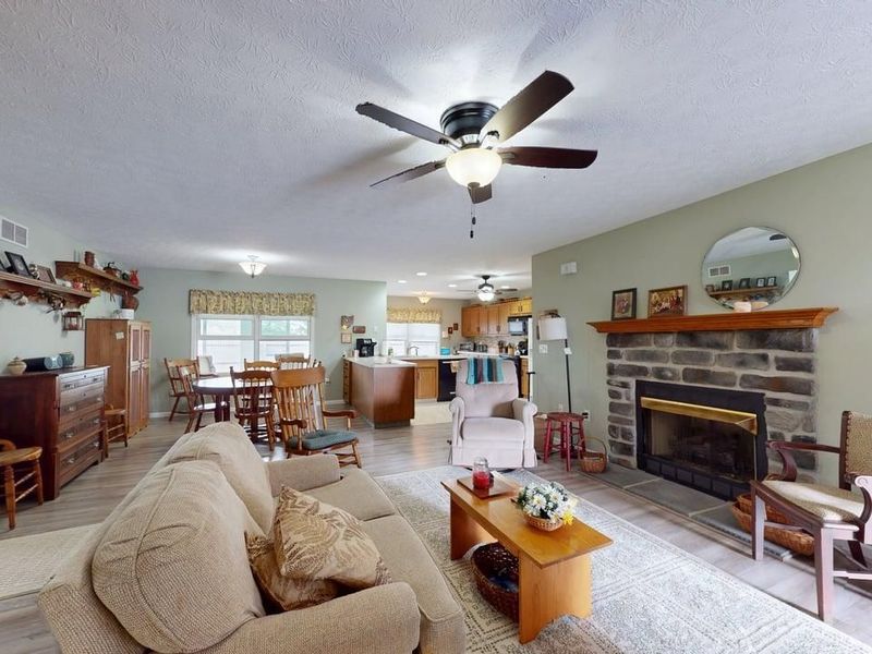 34 Daisy Drive, New London, OH 44851 Photo 8