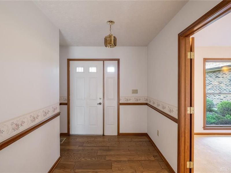 276 S Fairfield Road, Beavercreek Township, OH 45305 Photo 2