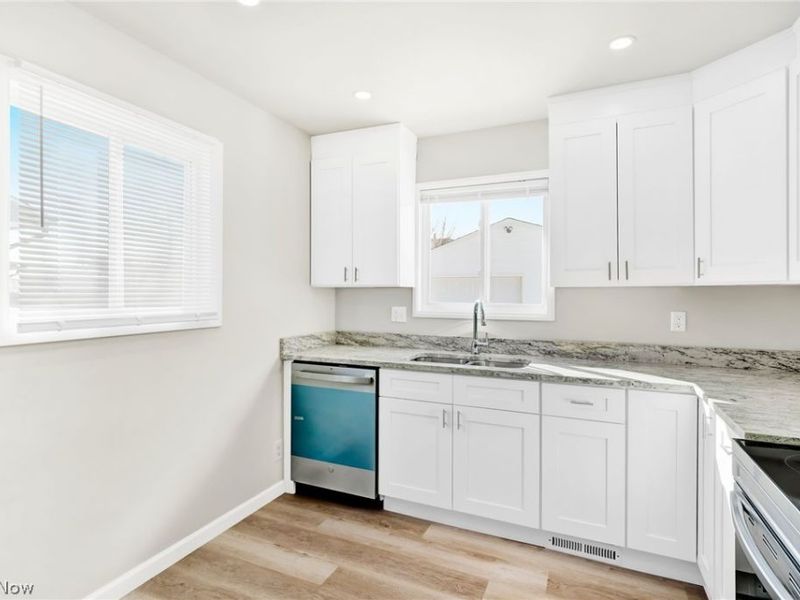 16159 Bowfin Boulevard , Brook Park, OH 44142 Photo 7