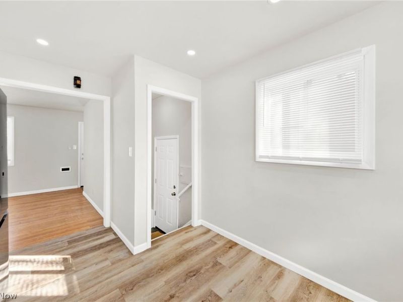 16159 Bowfin Boulevard , Brook Park, OH 44142 Photo 9