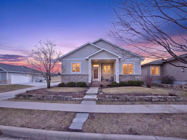 1948 Hadley Creek Drive NE, Rochester, MN 55906