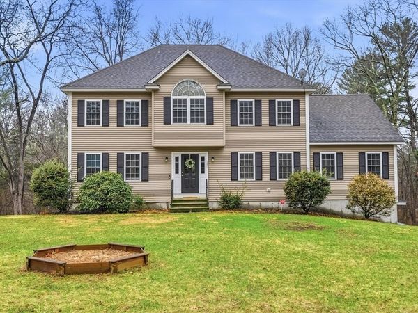 380 Richardson Road, Dracut, MA 01826