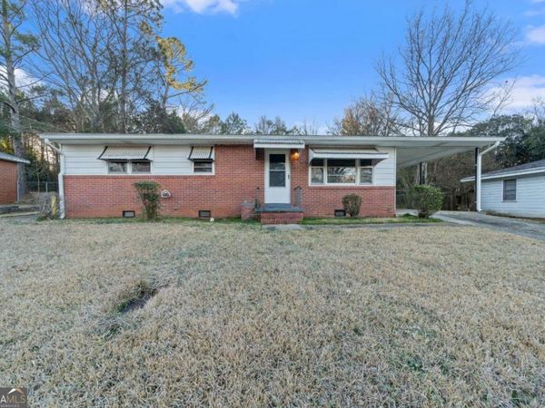 61 Oak Avenue, Milledgeville, GA 31061