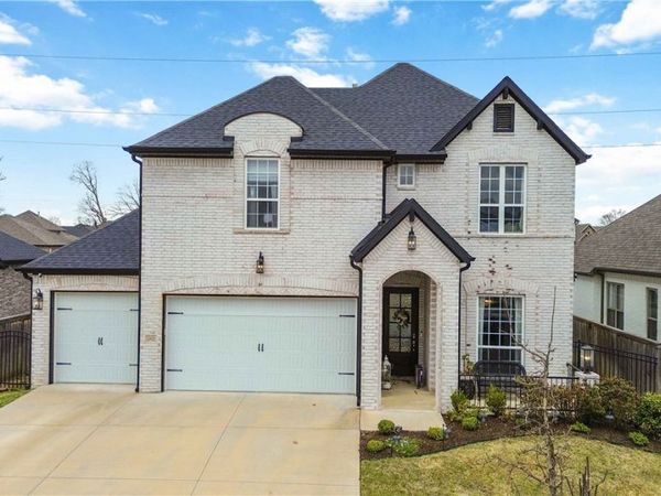 2402 SW Preston Park Avenue , Bentonville, AR 72713