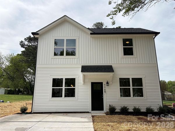 608 E Boston Avenue , Bessemer City, NC 28016
