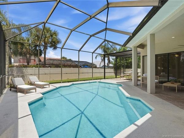 1102 SE Strathmore Drive, Port St Lucie, FL 34952