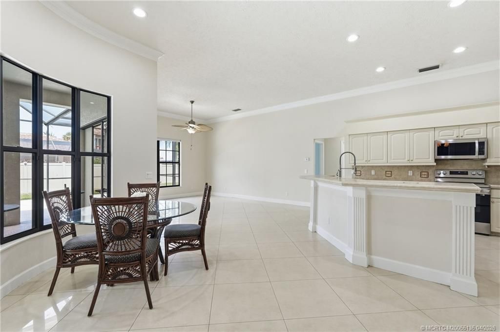 1102 SE Strathmore Drive, Port Saint Lucie, FL 34952 Photo