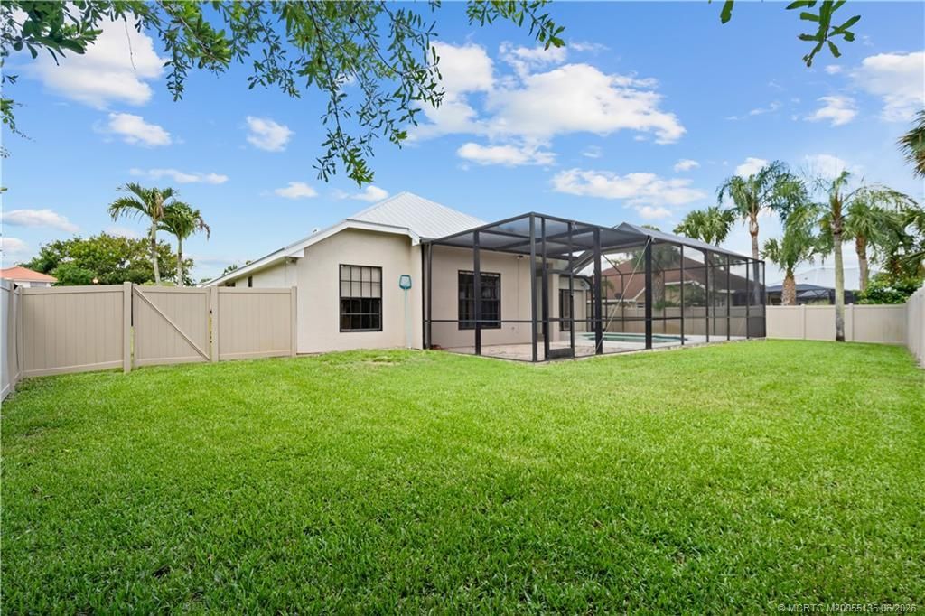 1102 SE Strathmore Drive, Port Saint Lucie, FL 34952 Photo