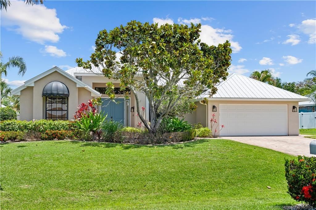 1102 SE Strathmore Drive, Port Saint Lucie, FL 34952 Photo
