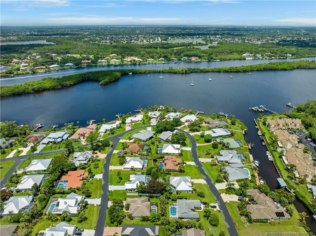 1102 SE Strathmore Drive, Port Saint Lucie, FL 34952 Photo
