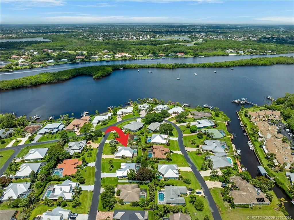 1102 SE Strathmore Drive, Port Saint Lucie, FL 34952 Photo