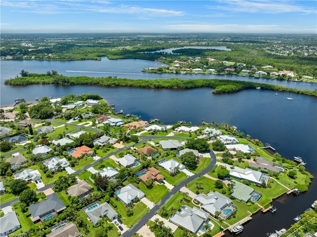 1102 SE Strathmore Drive, Port Saint Lucie, FL 34952 Photo