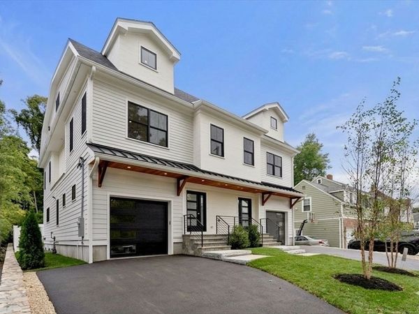 71 Cloverdale Rd, Newton, MA 02461