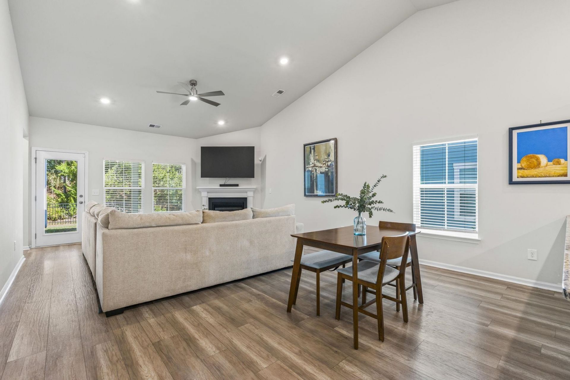 5807 Whitebark Dr. Photo 12