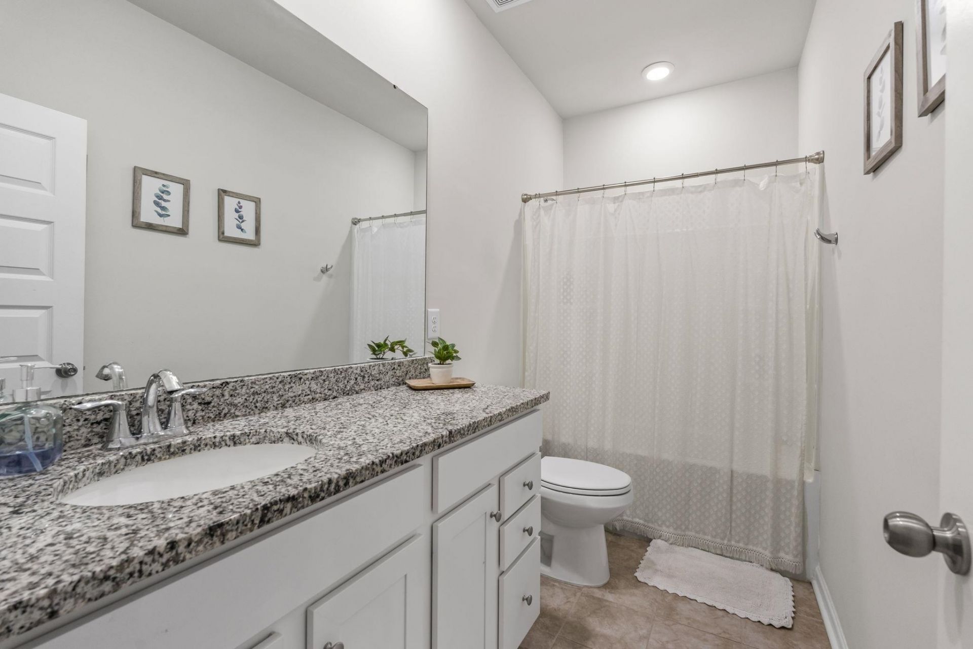 5807 Whitebark Dr. Photo 20