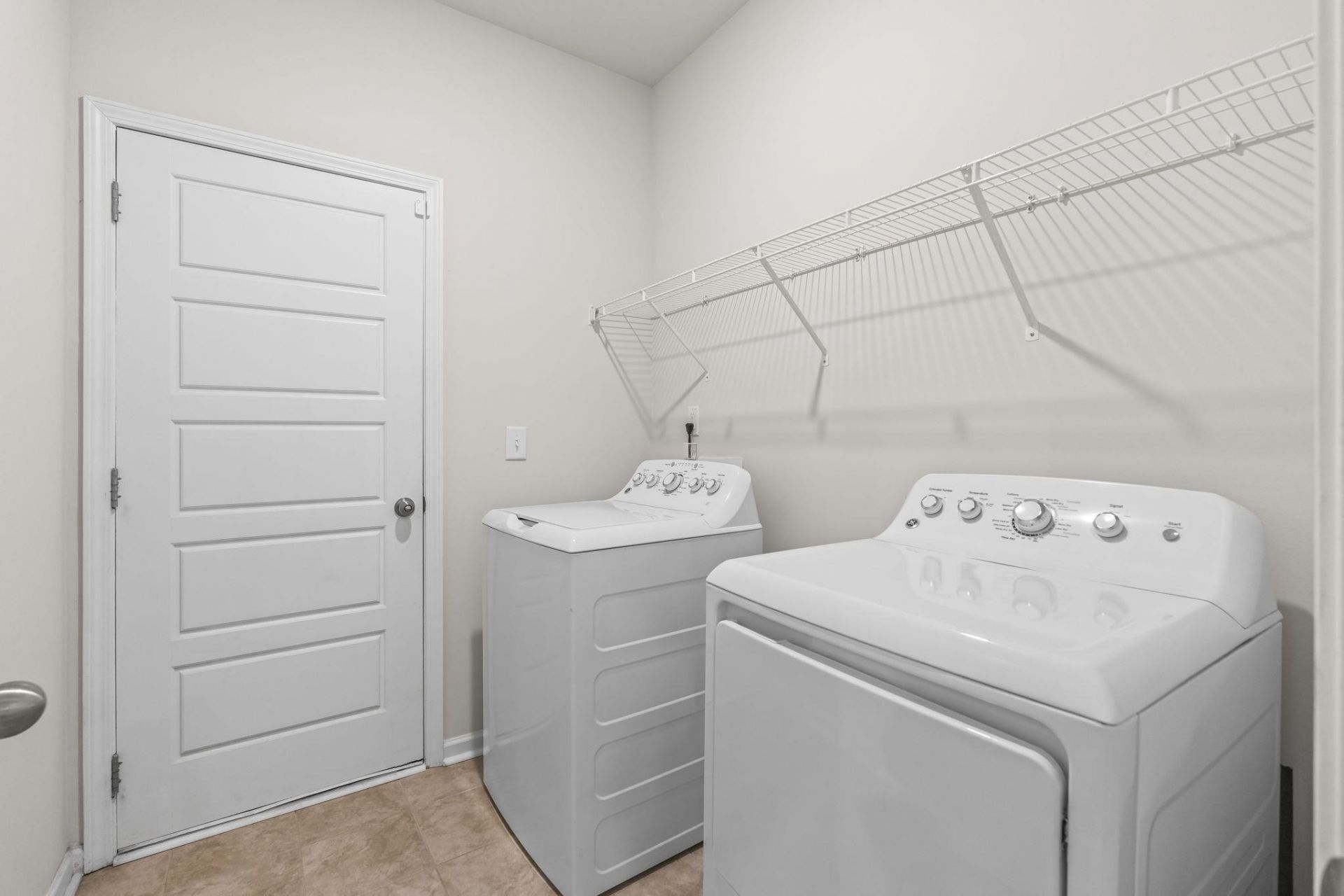 5807 Whitebark Dr. Photo 22