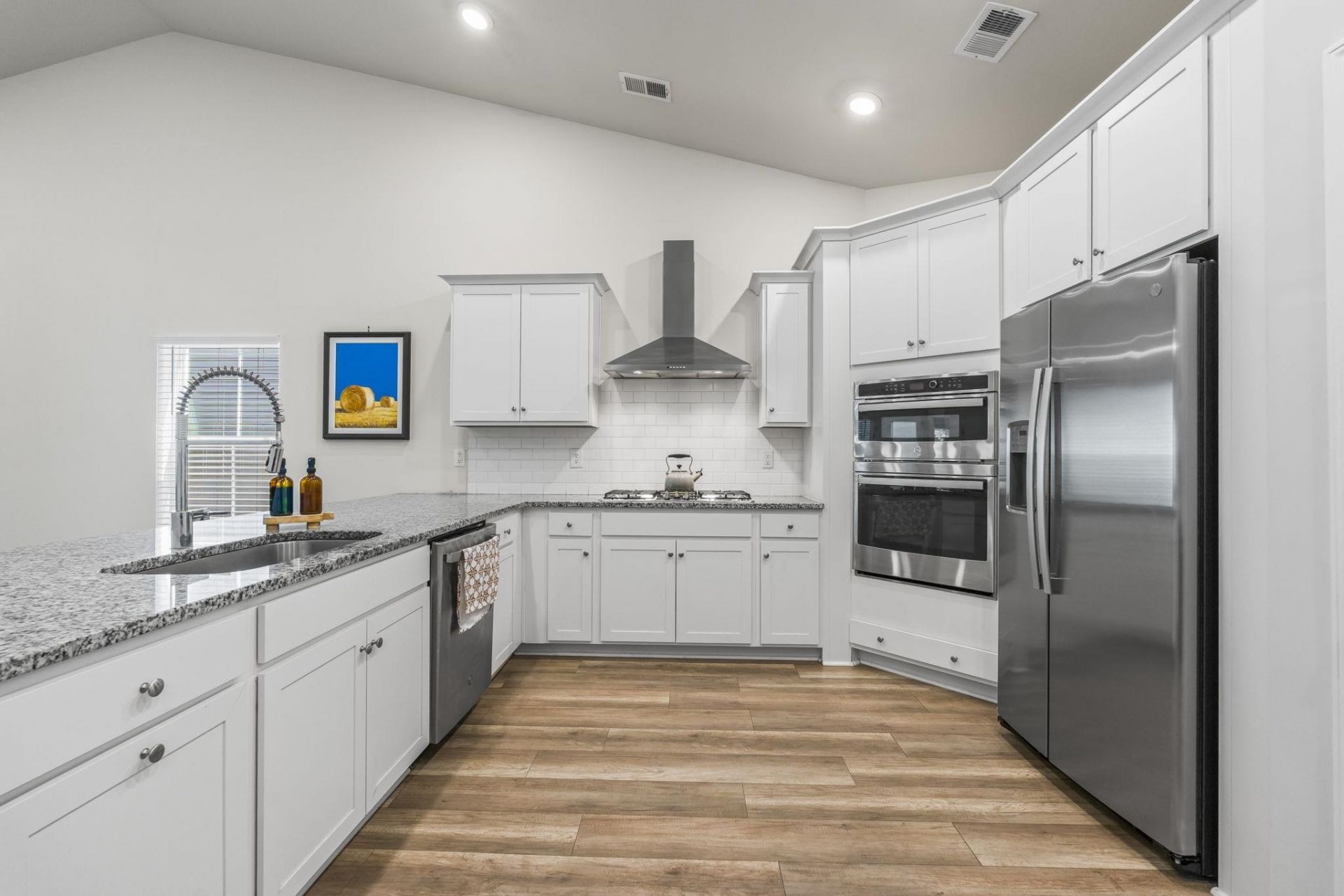 5807 Whitebark Dr. Photo 6