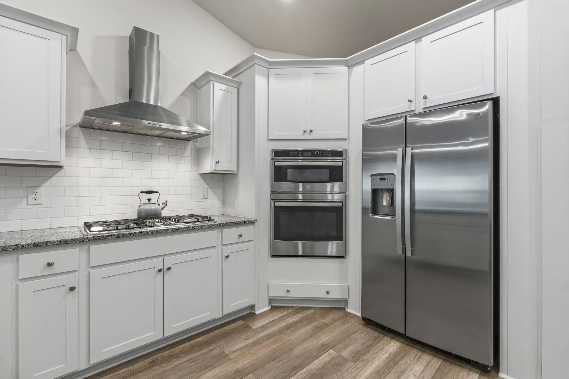 5807 Whitebark Dr. Photo 7