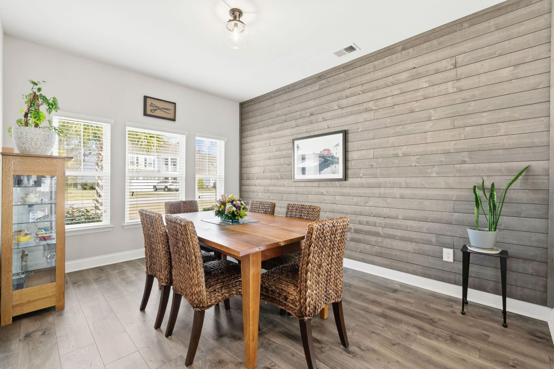 213 Sherwood Dr. Photo 14