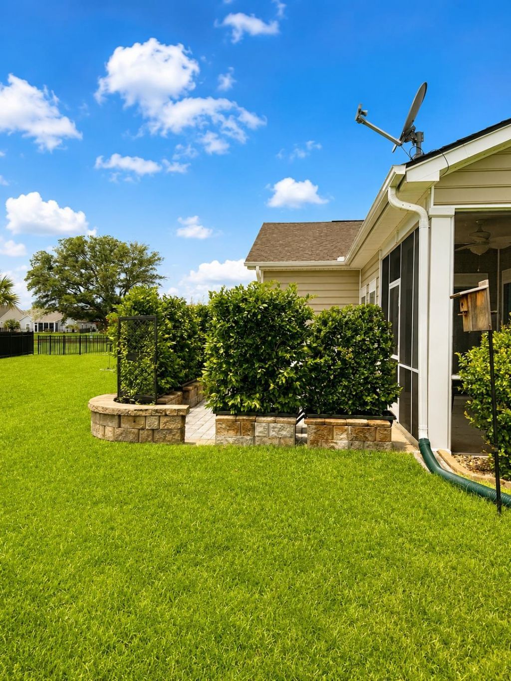 213 Sherwood Dr. Photo 32