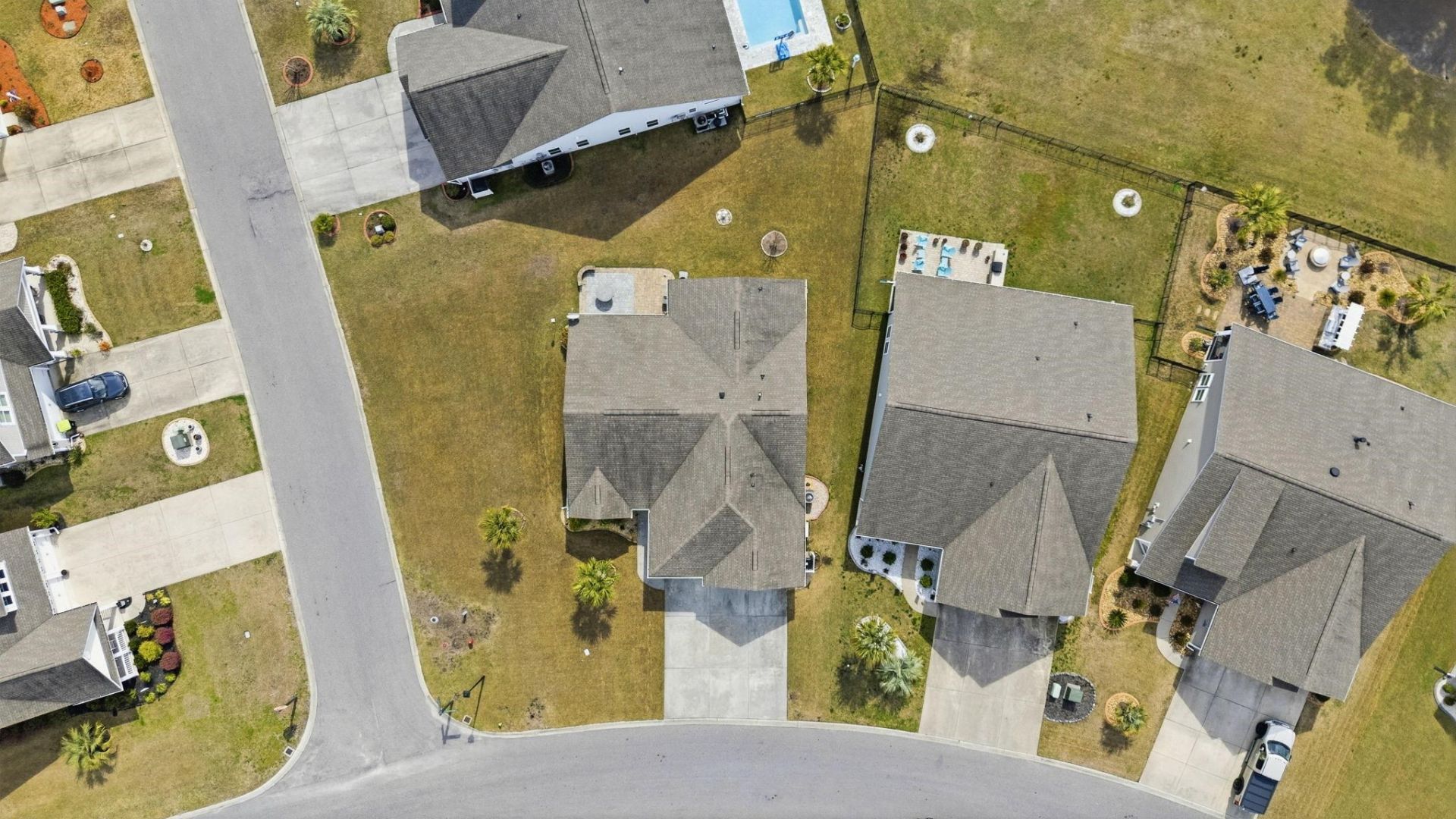 213 Sherwood Dr. Photo 39